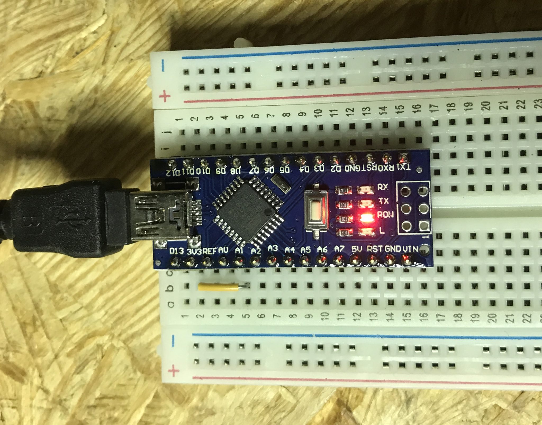 The Arduino measures its own USB Voltage / VCC Shelvin Elektronik